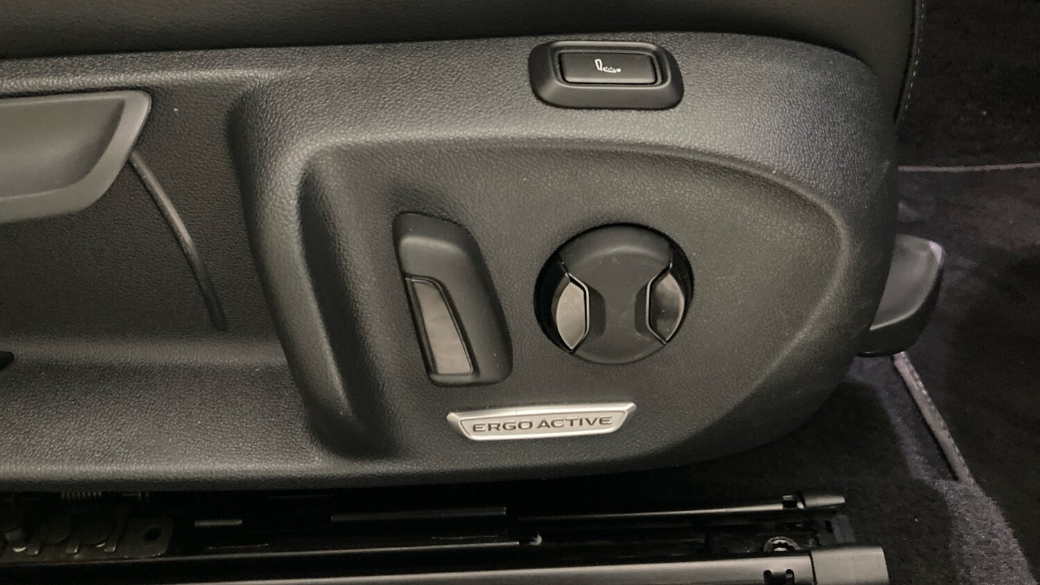 Used Volkswagen Passat 2025 for sale - 77487035: Photo 38