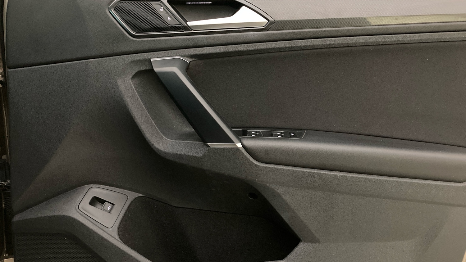 Used Volkswagen Tiguan 2016 for sale - 77605141: Photo 19