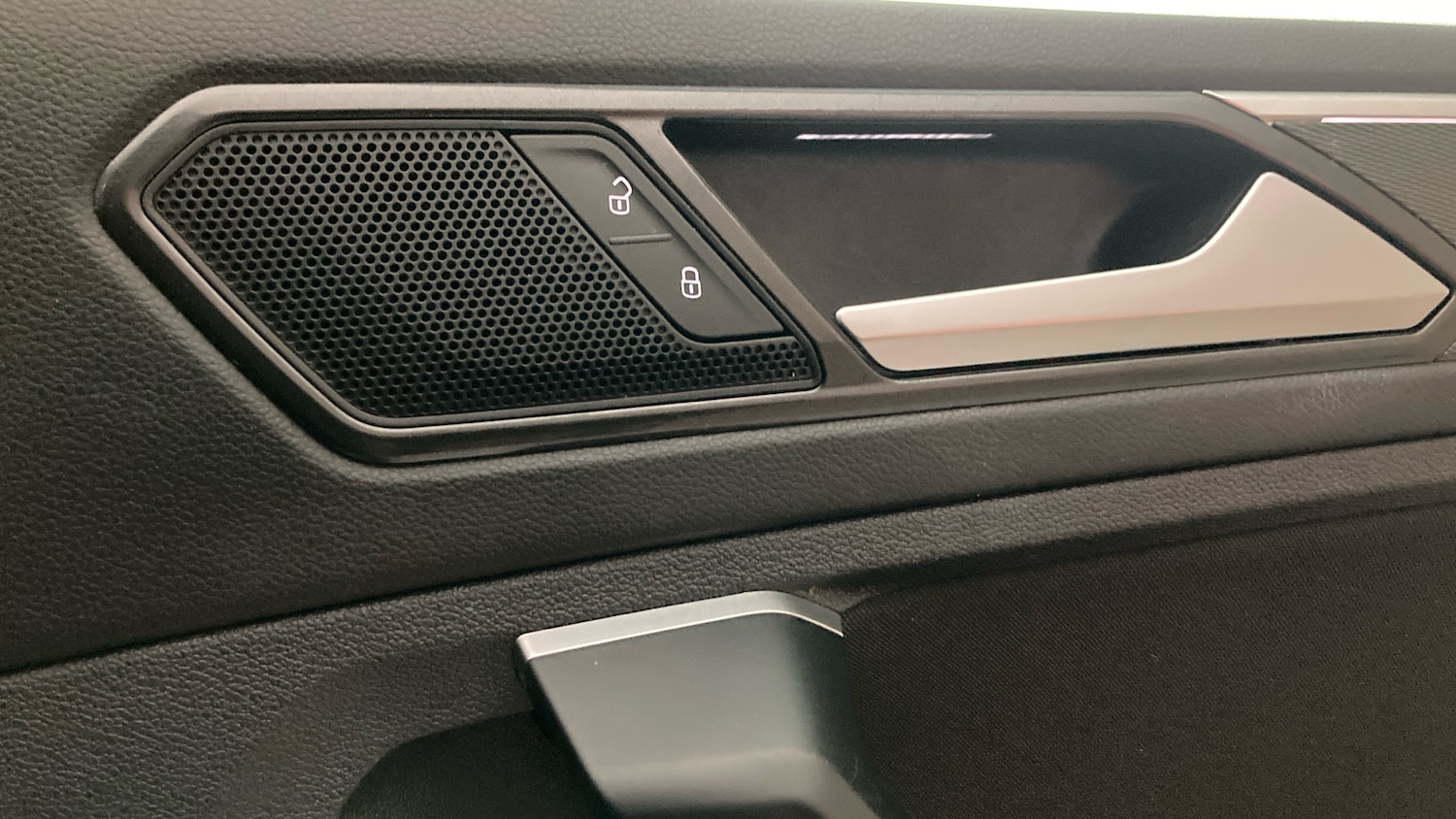 Used Volkswagen Tiguan 2016 for sale - 77605141: Photo 27