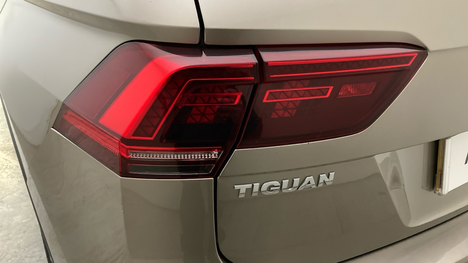 Used Volkswagen Tiguan 2016 for sale - 77605141: Photo 39