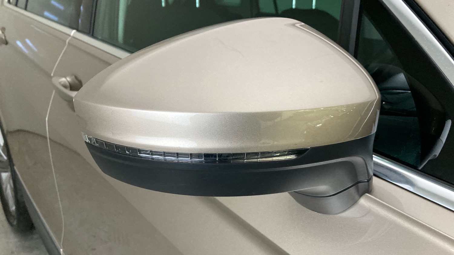 Used Volkswagen Tiguan 2016 for sale - 77605141: Photo 44