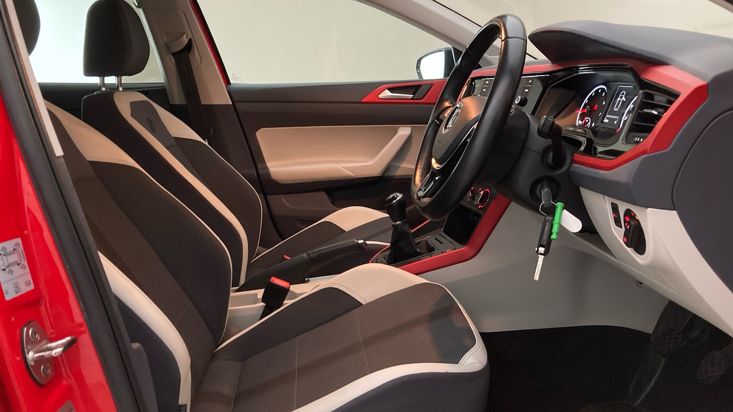 Used Volkswagen Polo 2020 for sale - 77617710: Photo 15