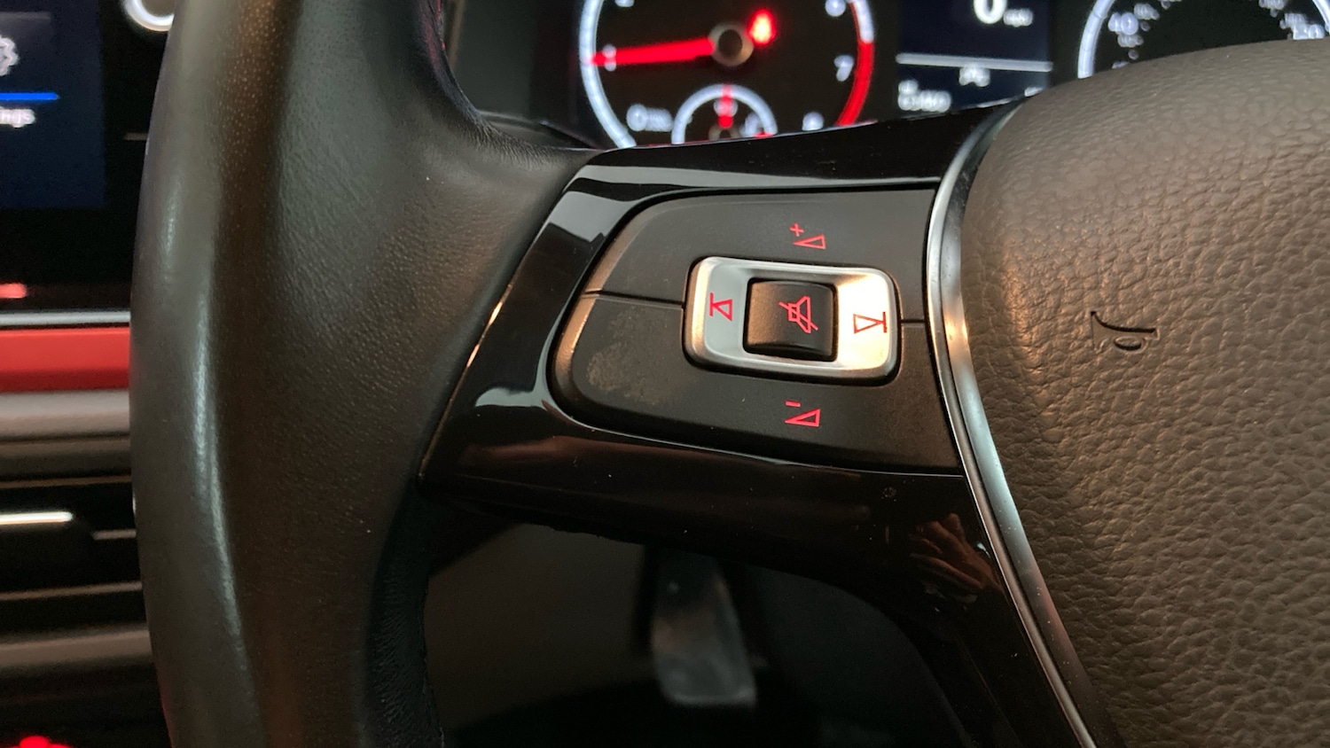 Used Volkswagen Polo 2020 for sale - 77617710: Photo 17