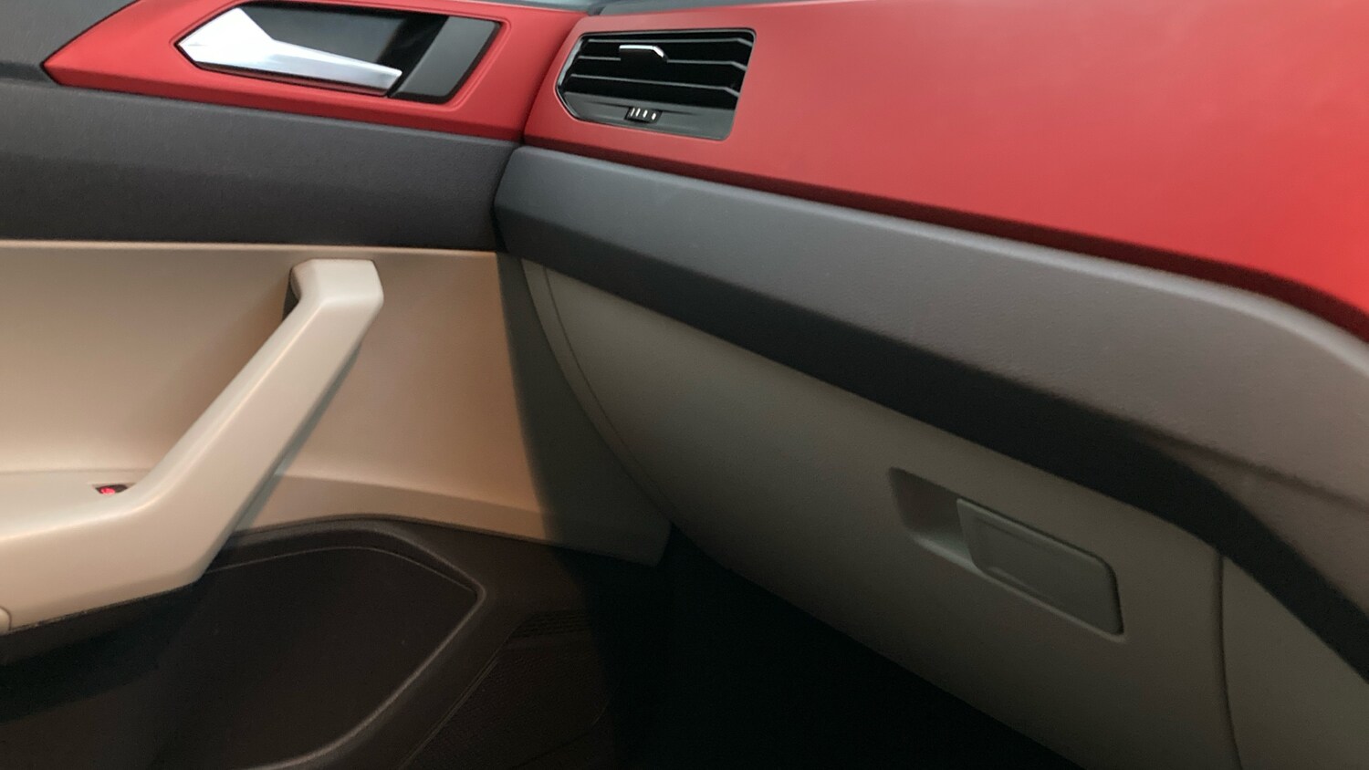 Used Volkswagen Polo 2020 for sale - 77617710: Photo 30