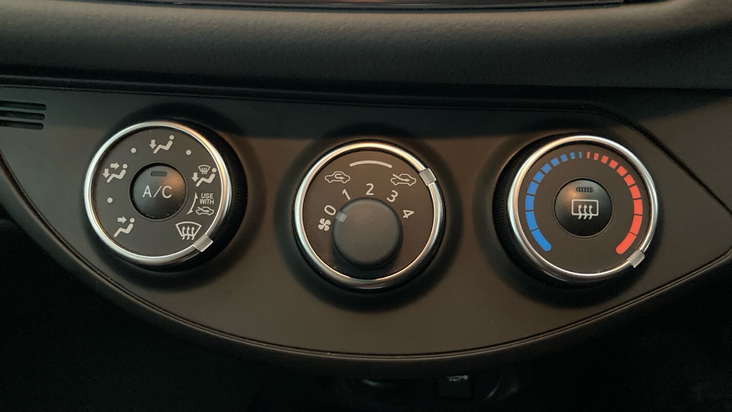 Used Toyota Yaris 2018 for sale - 78106171: Photo 13