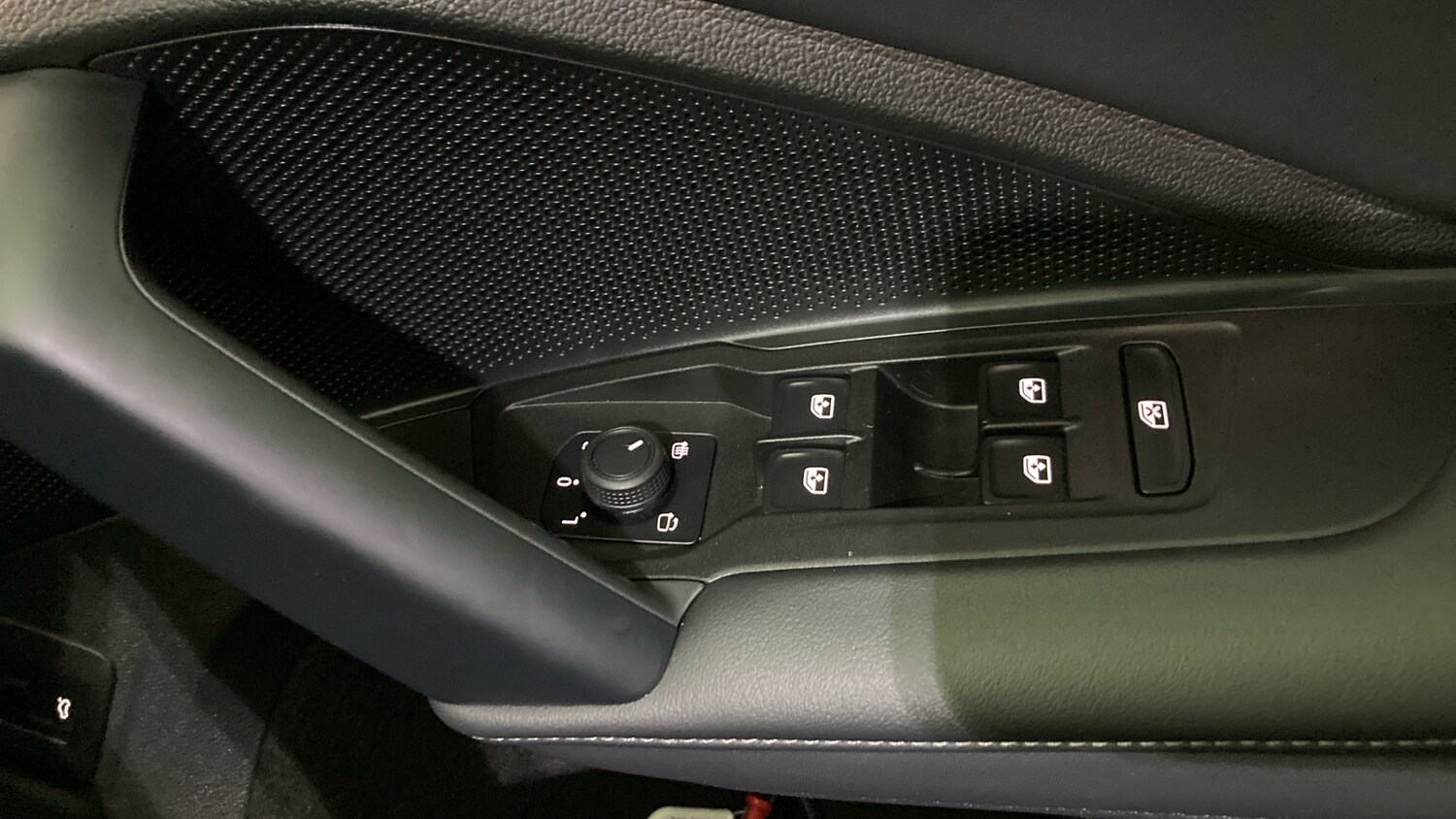 Used Volkswagen Tiguan 2024 for sale - 77516311: Photo 31