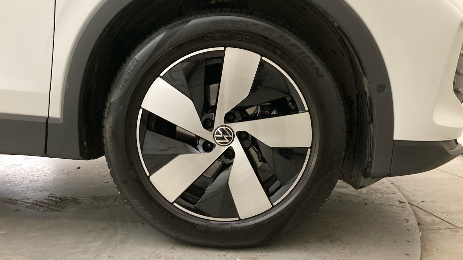 Used Volkswagen Tiguan 2024 for sale - 77516311: Photo 5