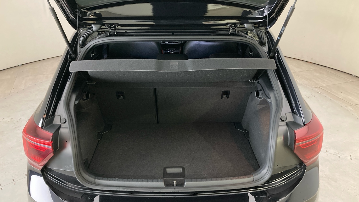 Used Volkswagen Polo 2022 for sale - 76637594: Photo 20