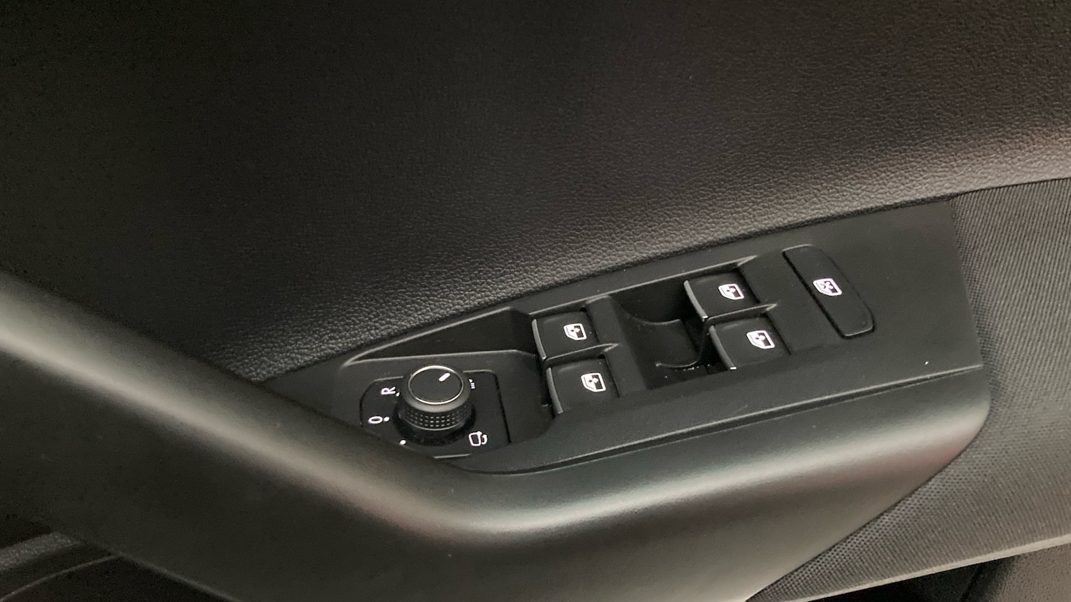 Used Volkswagen Polo 2022 for sale - 76637594: Photo 31