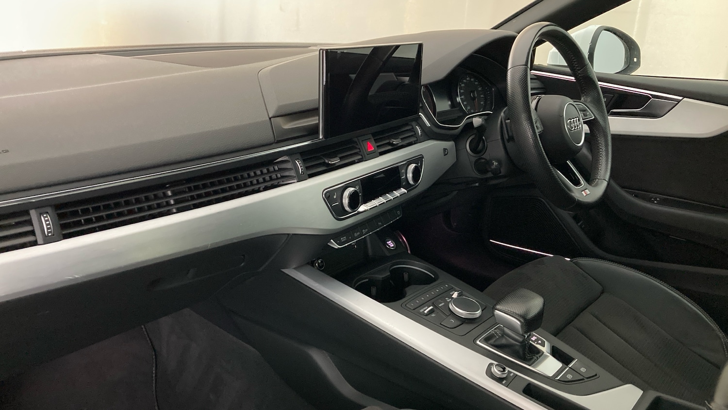 Used Audi A5 2018 for sale - 77718470: Photo 2