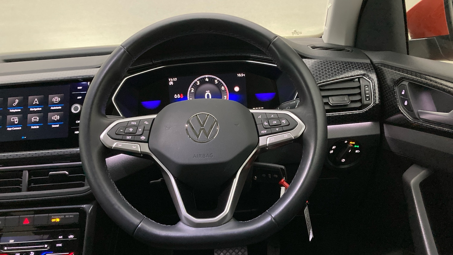 Used Volkswagen T-Cross 2023 for sale - 76531310: Photo 10