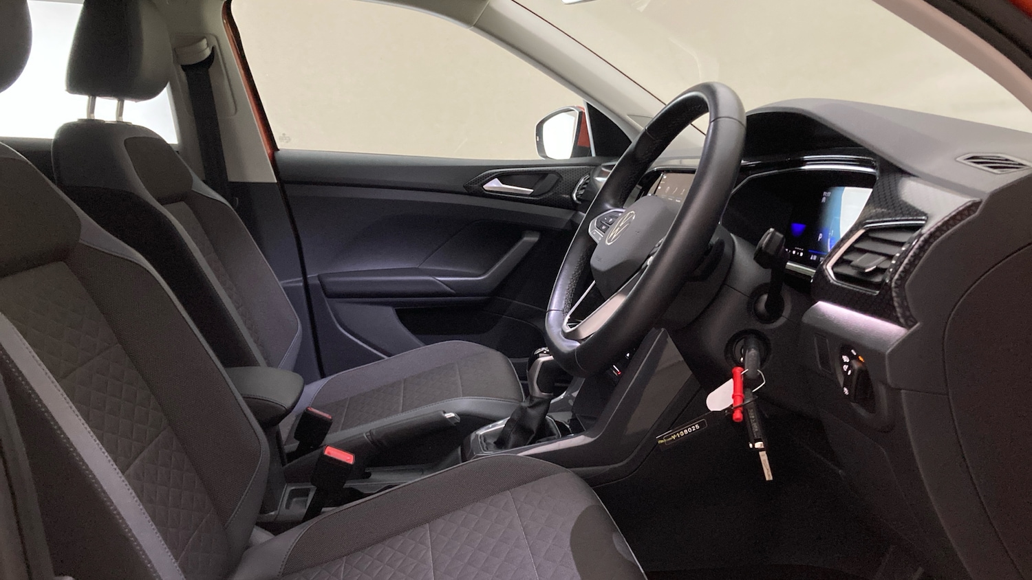 Used Volkswagen T-Cross 2023 for sale - 76531310: Photo 15