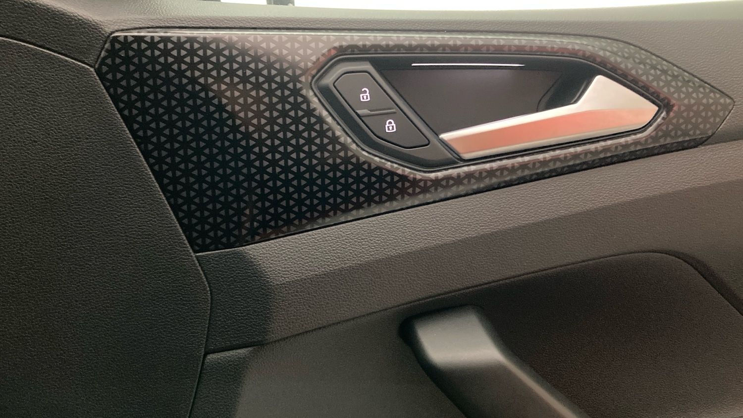 Used Volkswagen T-Cross 2023 for sale - 76531310: Photo 32