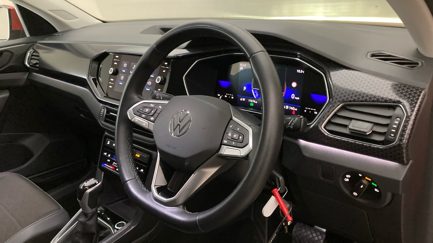 Used Volkswagen T-Cross 2023 for sale - 76531310: Photo 6