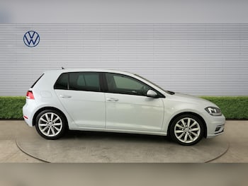 Used Volkswagen Golf 2017 for sale - 78767759: Photo