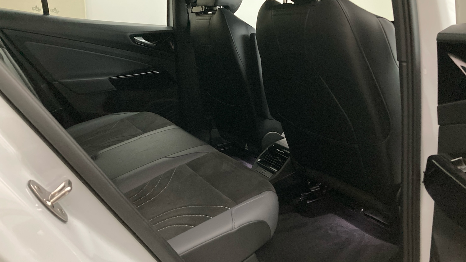 Used Volkswagen ID.4 2022 for sale - 76401914: Photo 35