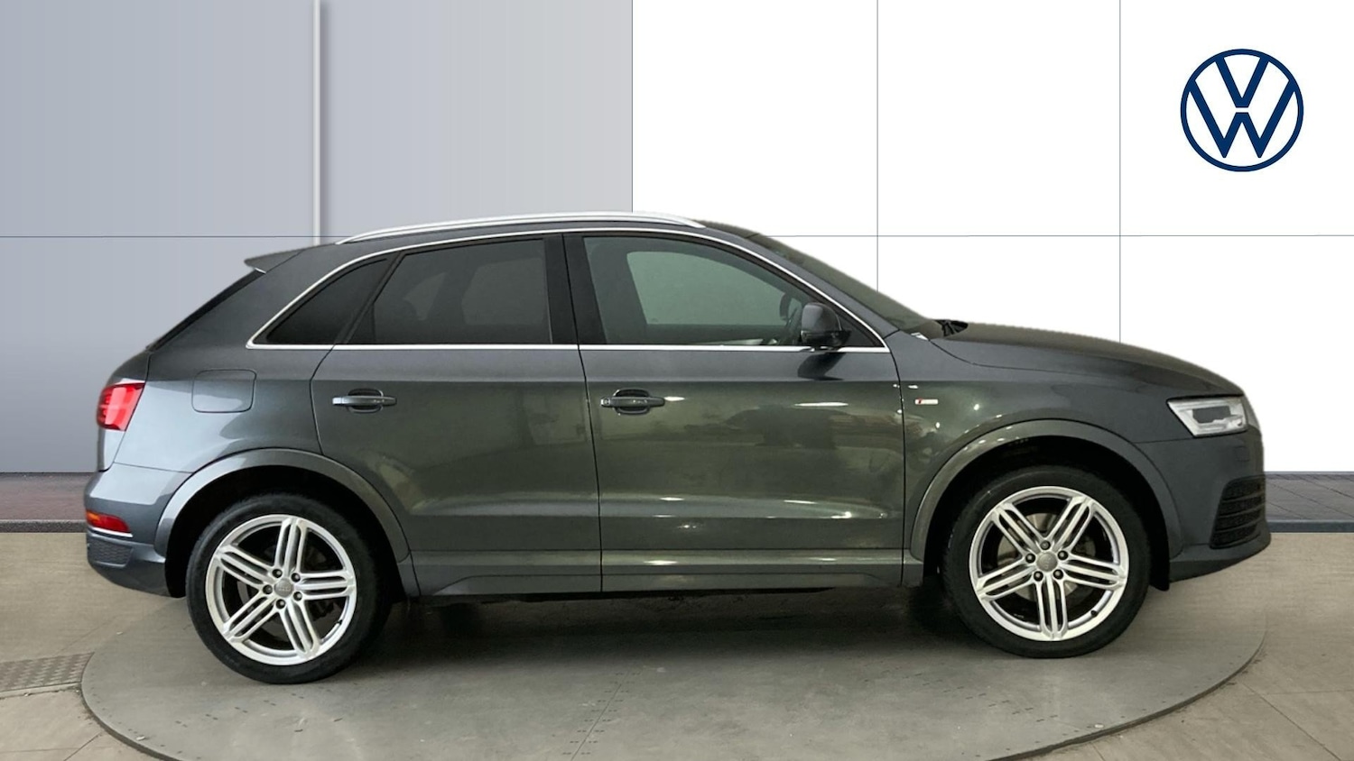 Used Audi Q3 2016 for sale - 76738645: Photo 4