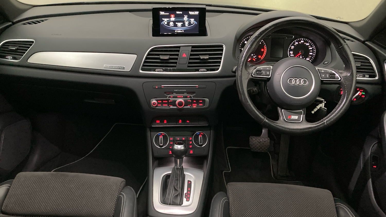 Used Audi Q3 2016 for sale - 76738645: Photo 9