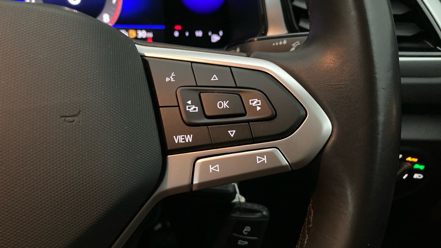 Used Volkswagen T-Roc 2023 for sale - 78092576: Photo 18