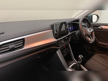 Used Volkswagen T-Roc 2023 for sale - 78092576: Photo