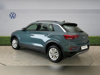 Used Volkswagen T-Roc 2023 for sale - 78092576: Photo
