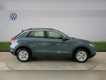 Used Volkswagen T-Roc 2023 for sale - 78092576: Photo