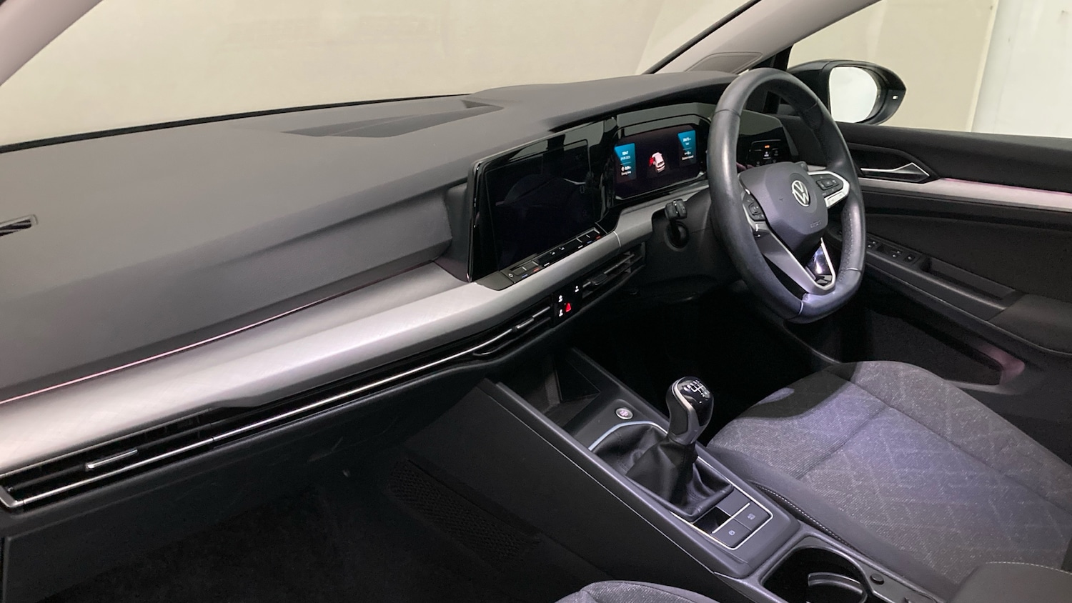 Used Volkswagen Golf 2021 for sale - 76180861: Photo 2
