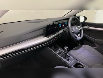 Used Volkswagen Golf 2021 for sale - 76180861: Photo 2