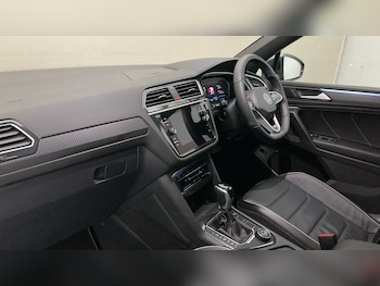 Used Volkswagen Tiguan Allspace 2024 for sale - 77689143: Photo