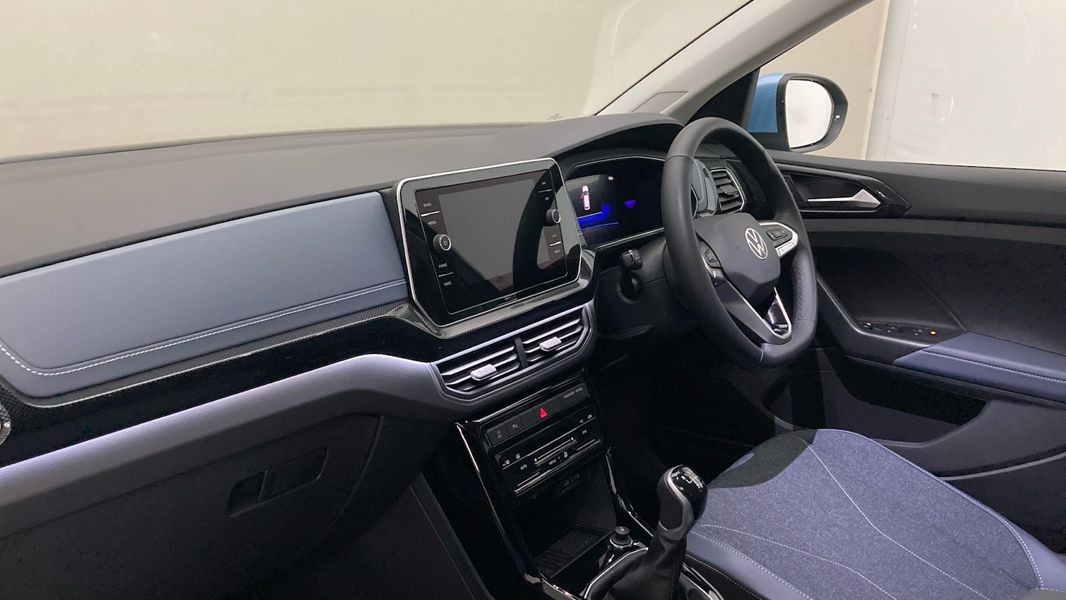 Used Volkswagen T-Cross 2025 for sale - 78149841: Photo 2