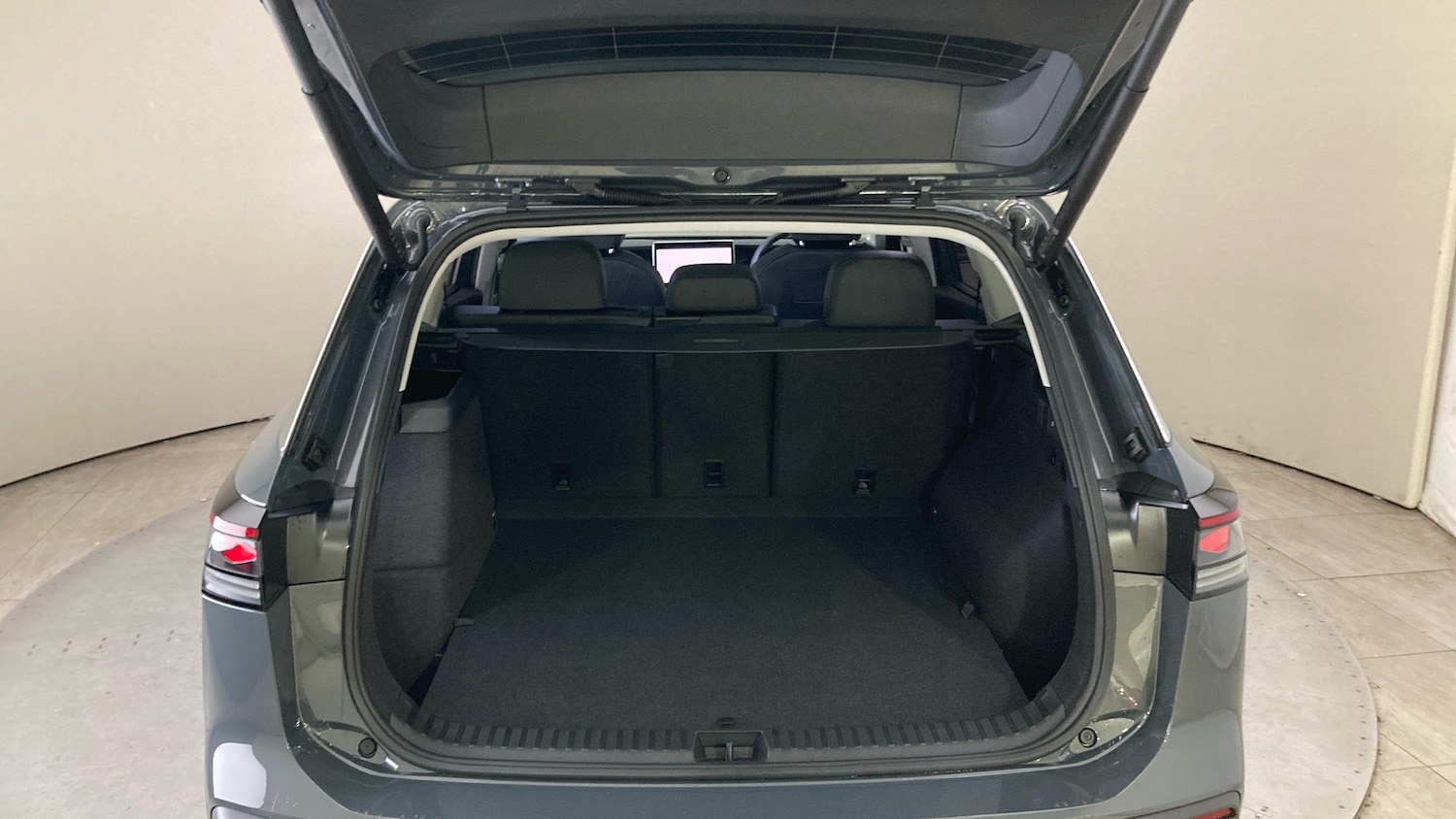 Used Volkswagen Touran 2025 for sale - 77370498: Photo 20