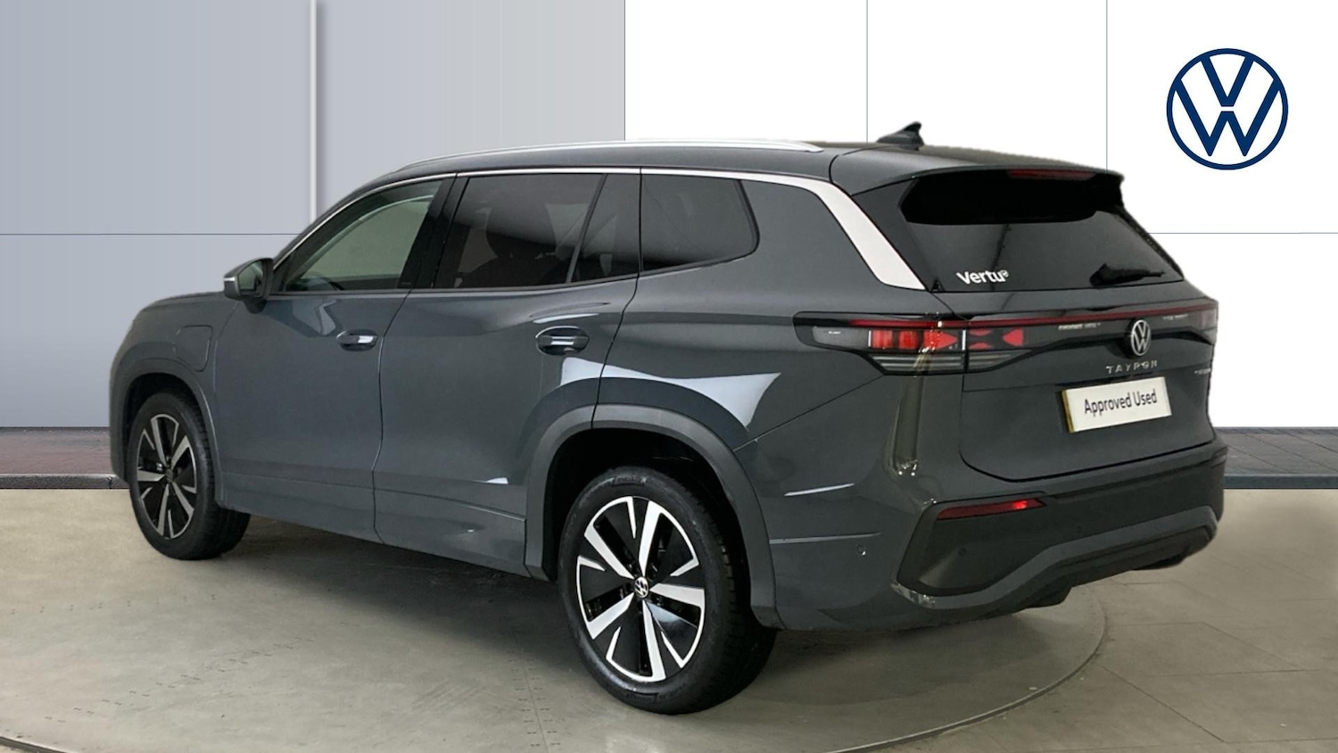 Used Volkswagen Touran 2025 for sale - 77370498: Photo 3