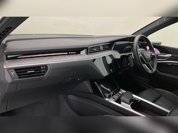 Used Audi e-tron 2022 for sale - 75346318: Photo