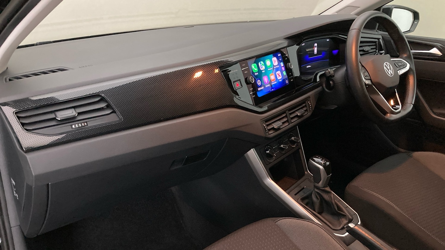 Used Volkswagen Polo 2023 for sale - 77248554: Photo 2