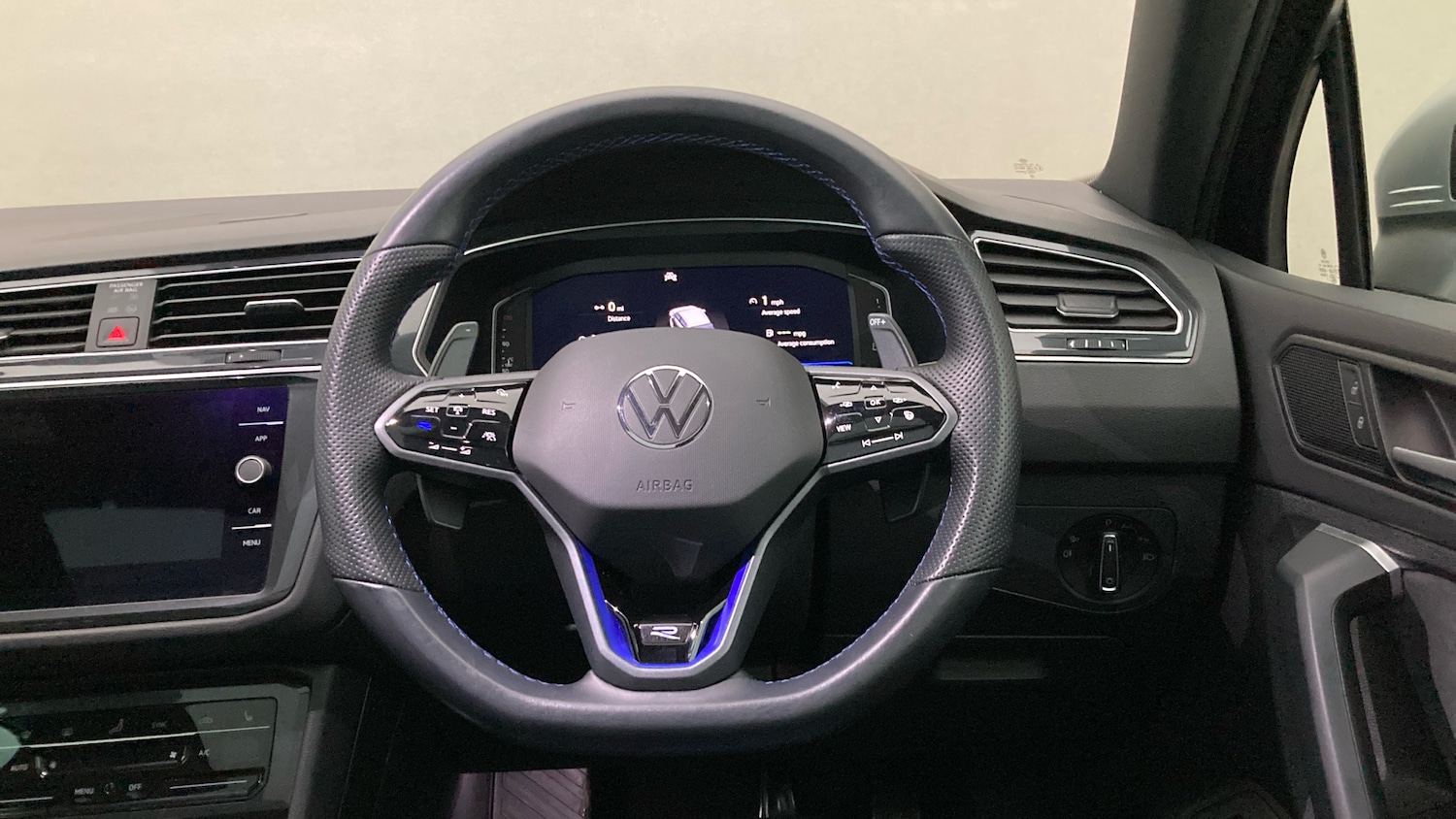 Used Volkswagen Tiguan 2023 for sale - 77326754: Photo 10