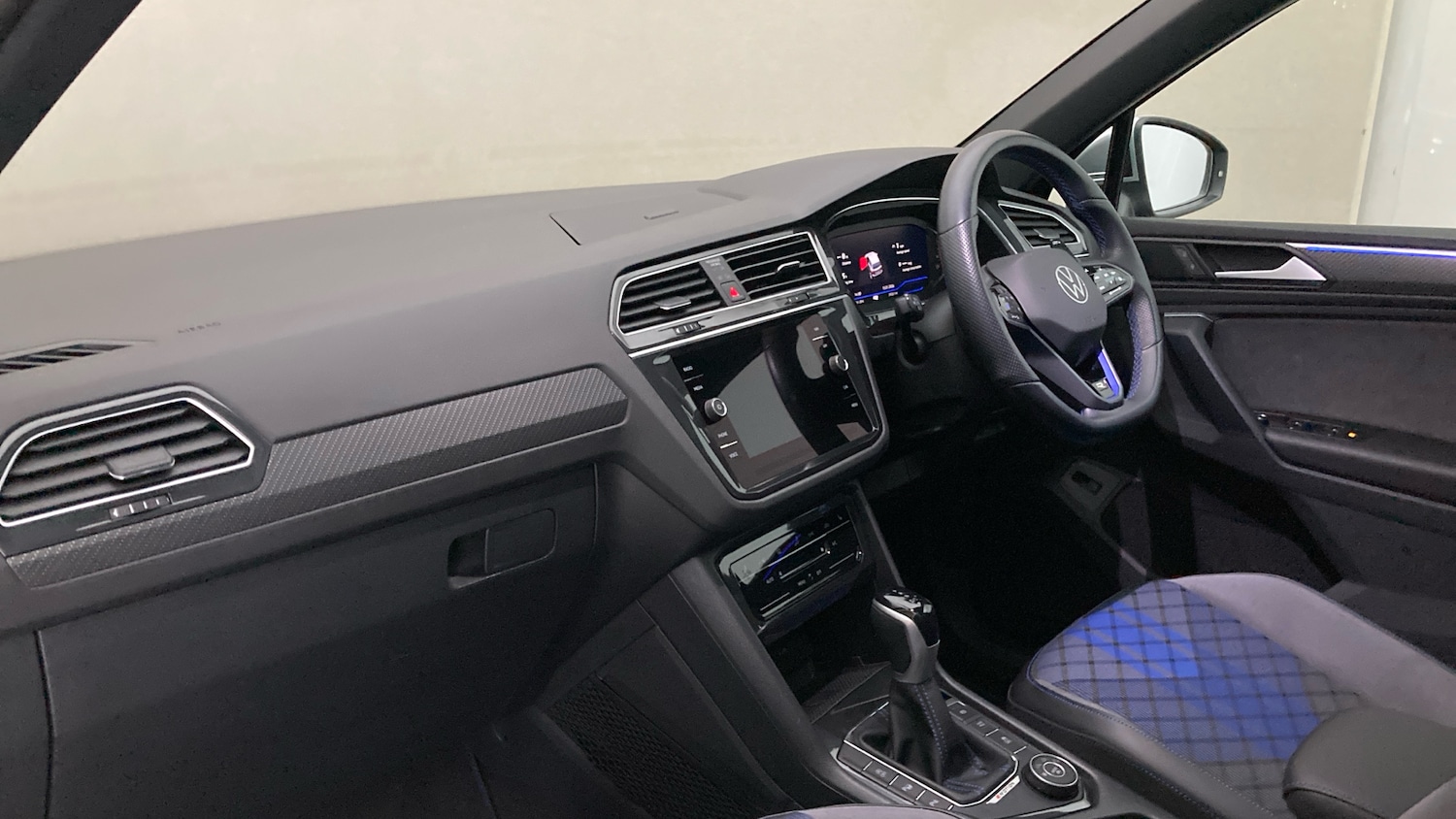 Used Volkswagen Tiguan 2023 for sale - 77326754: Photo 2