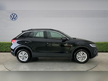 Used Volkswagen T-Roc 2025 for sale - 78150536: Photo
