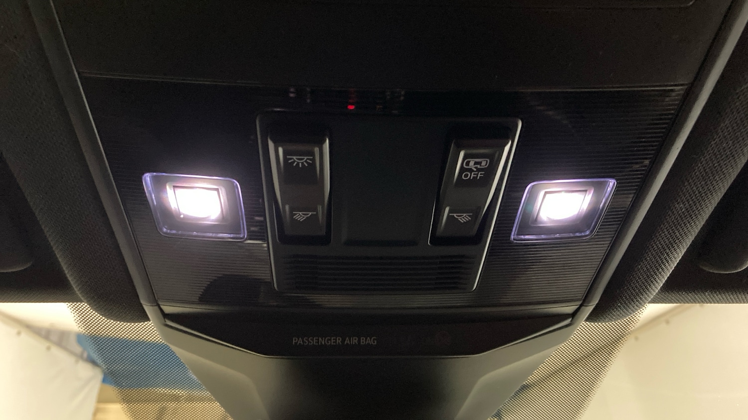 Used Volkswagen T-Roc 2023 for sale - 77653507: Photo 31