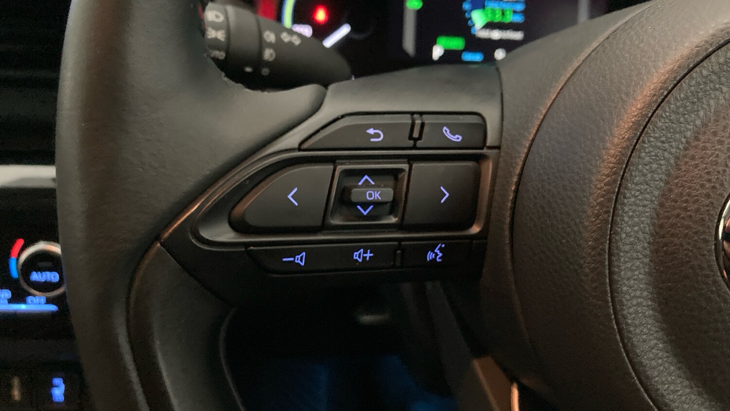 Used Toyota Yaris Cross 2023 for sale - 78149844: Photo 17