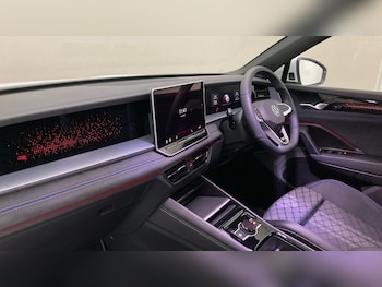 Used Volkswagen Touran 2026 for sale - 78064310: Photo