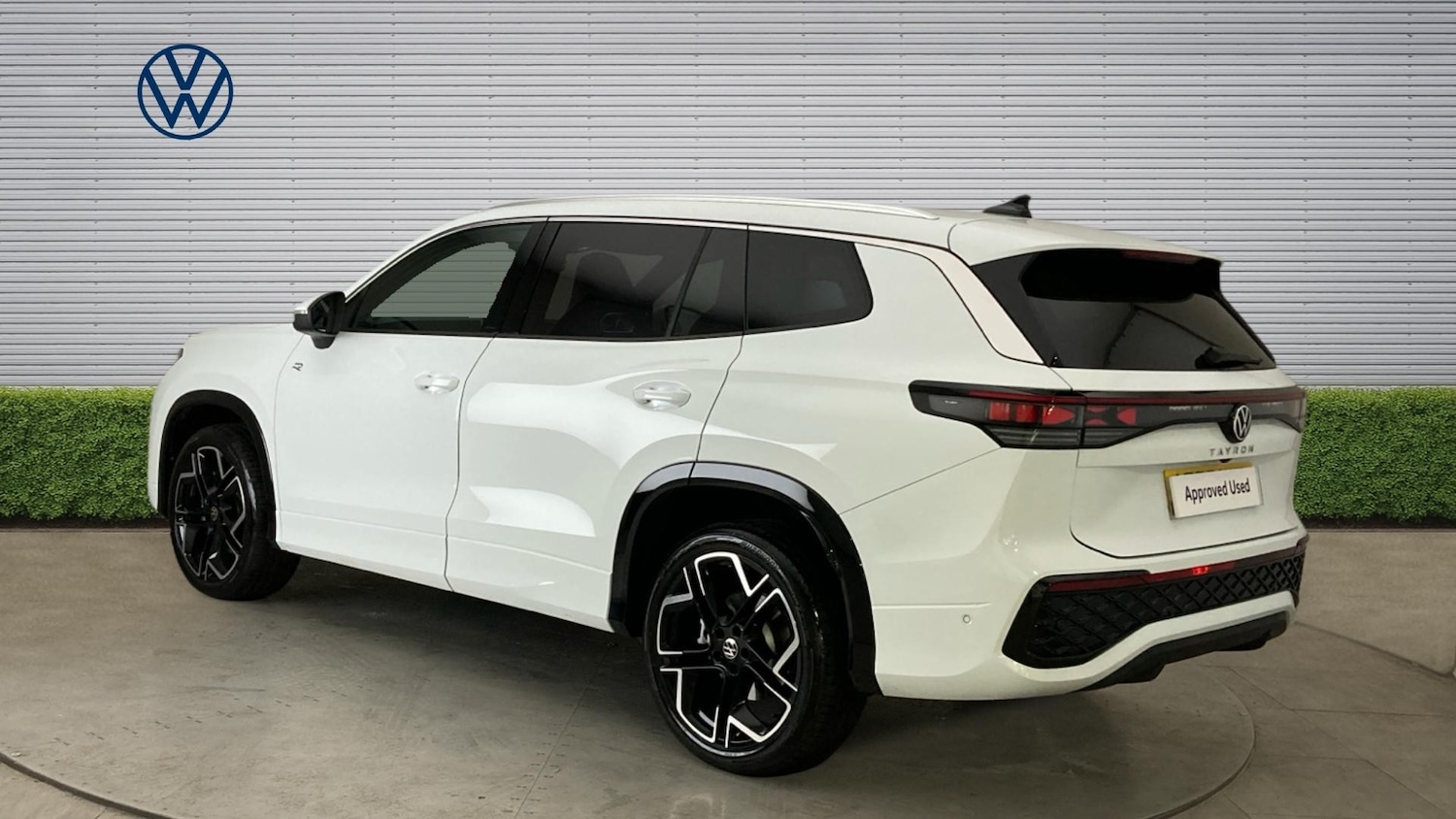 Used Volkswagen Touran 2026 for sale - 78064310: Photo 3