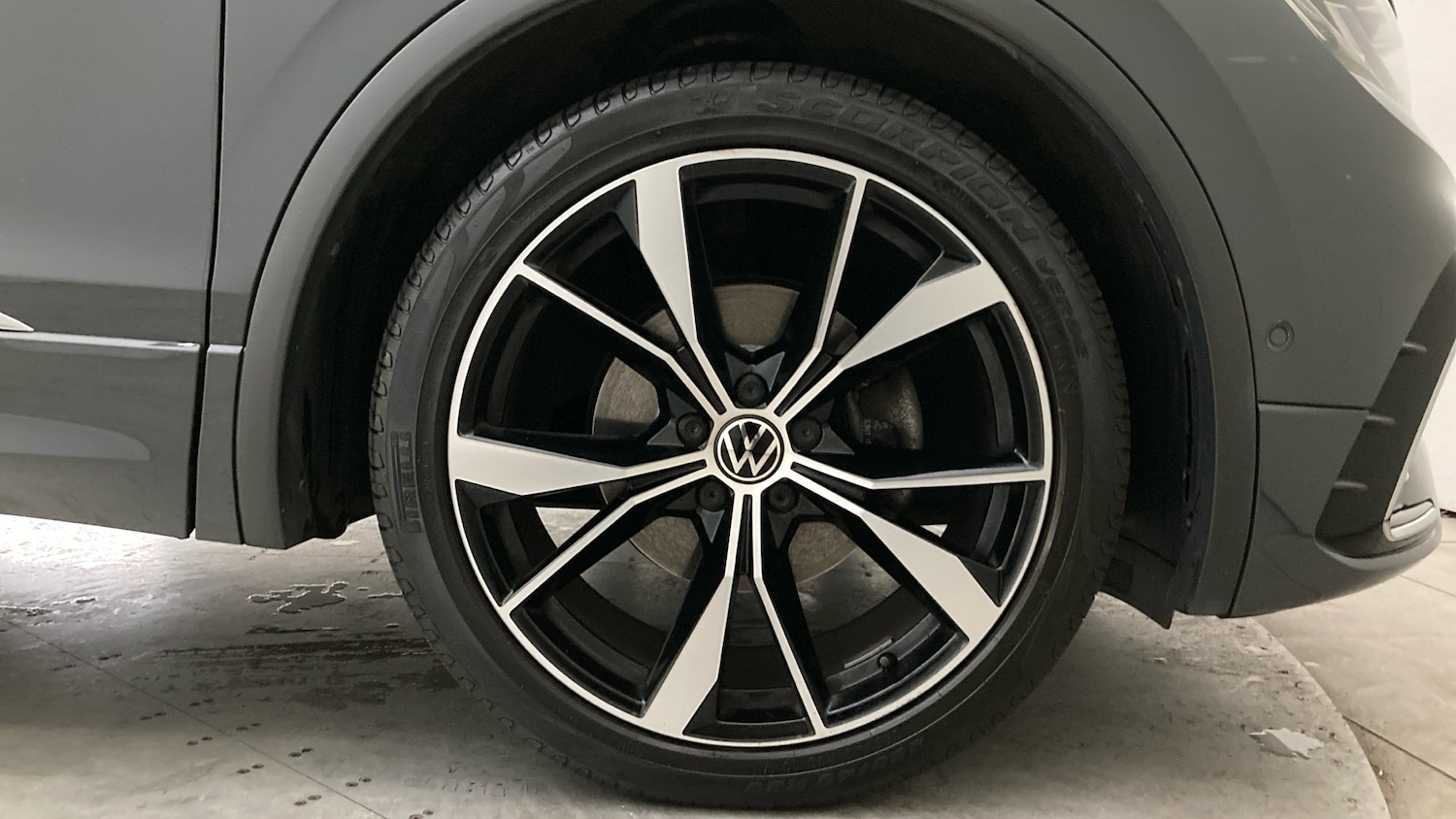 Used Volkswagen Tiguan 2021 for sale - 77935145: Photo 5