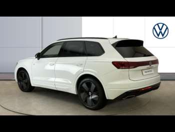 Used Volkswagen Touareg 2024 for sale - 74524289: Photo