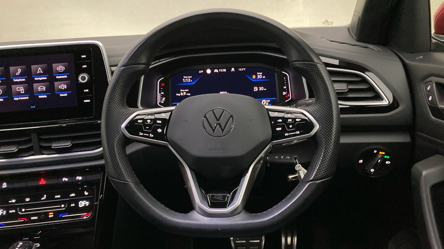 Used Volkswagen T-Roc 2023 for sale - 76127948: Photo 10