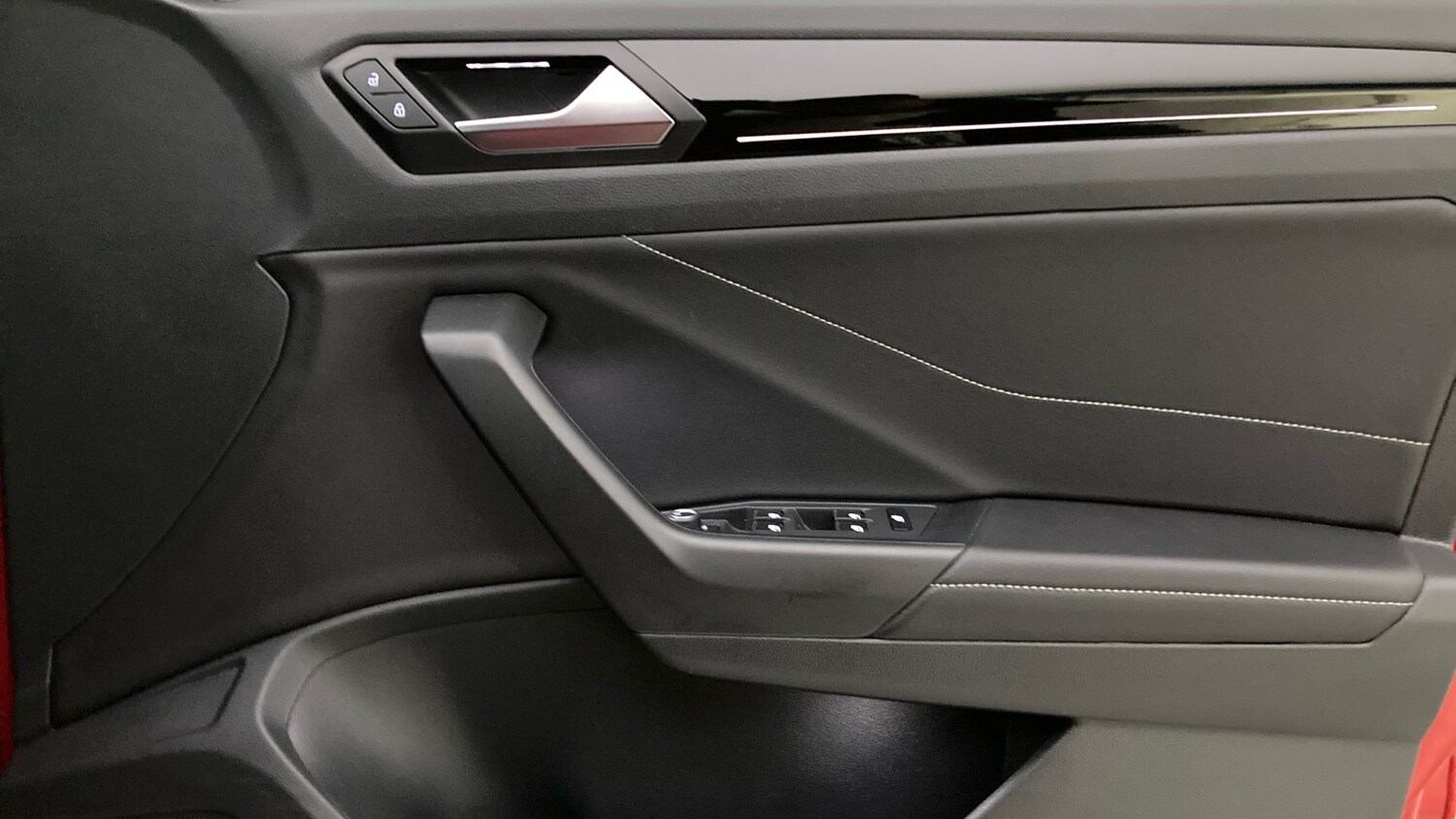 Used Volkswagen T-Roc 2023 for sale - 76127948: Photo 19