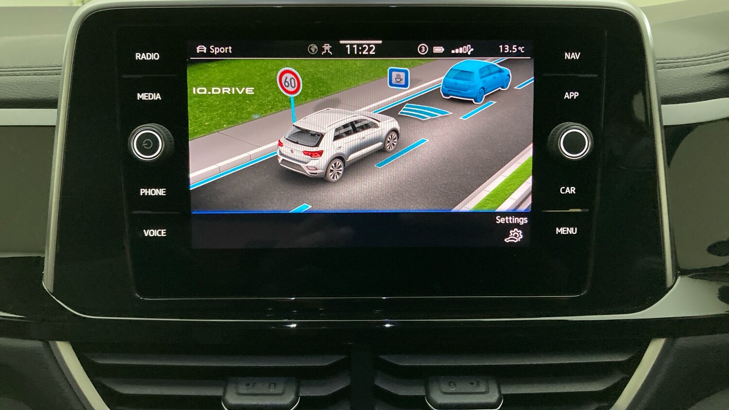 Used Volkswagen T-Roc 2023 for sale - 76127948: Photo 27