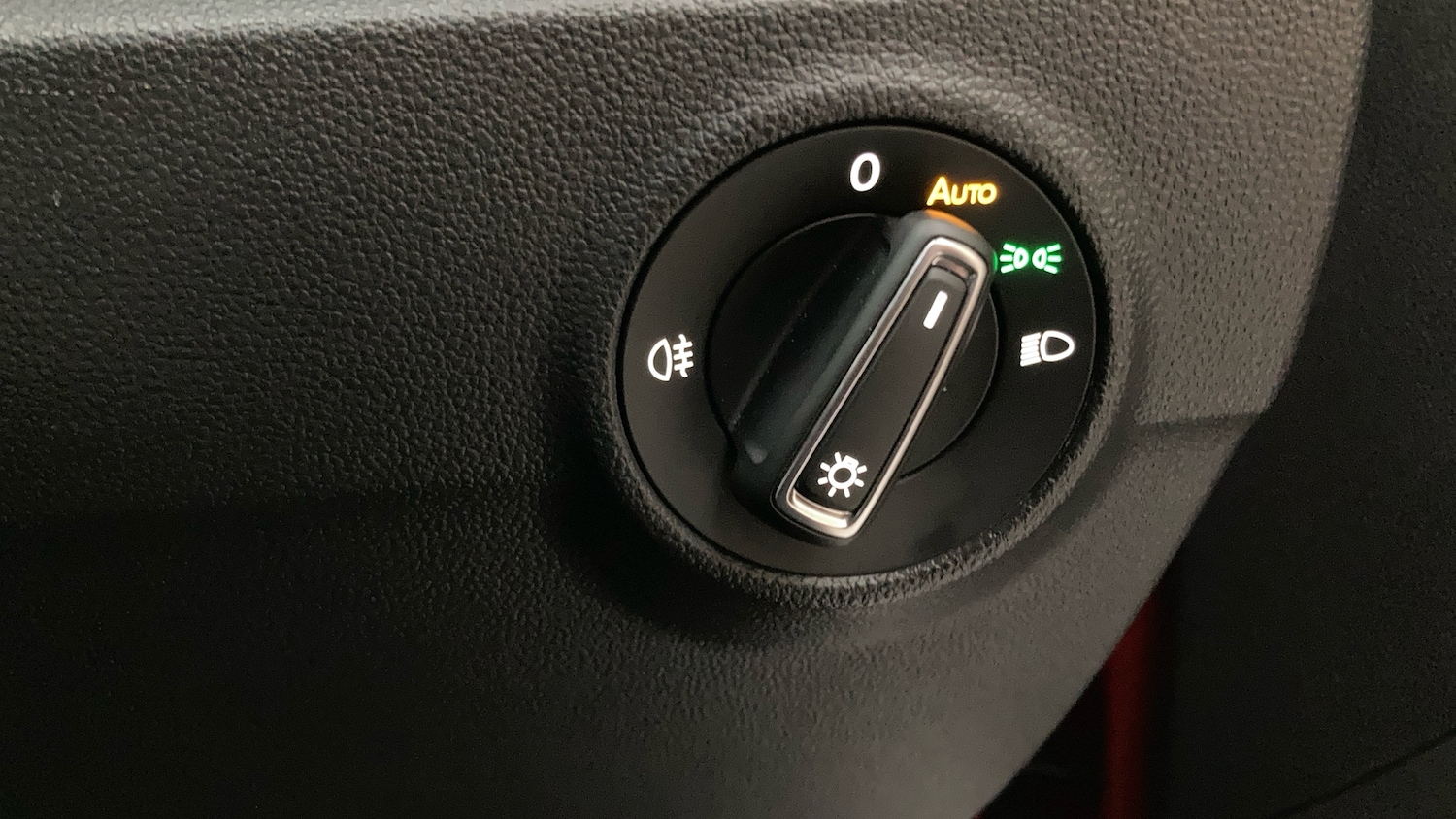 Used Volkswagen T-Roc 2023 for sale - 76127948: Photo 31