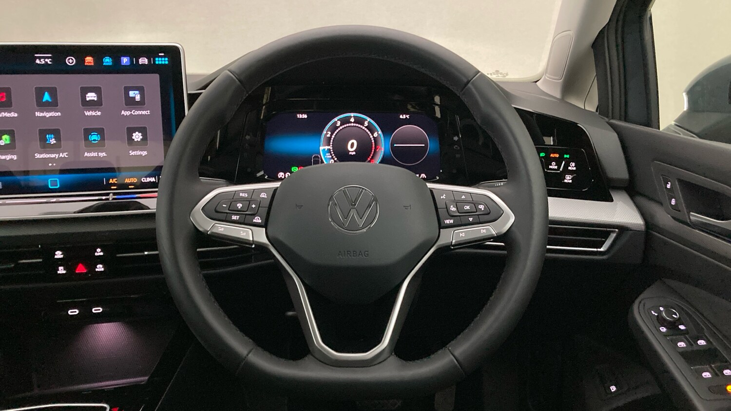 Used Volkswagen Golf 2025 for sale - 77715265: Photo 10