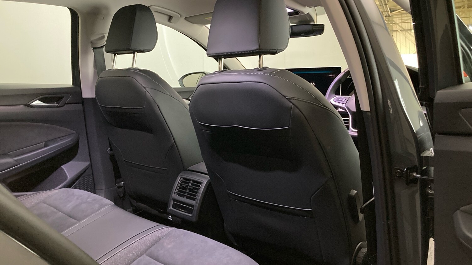 Used Volkswagen Golf 2025 for sale - 77715265: Photo 38