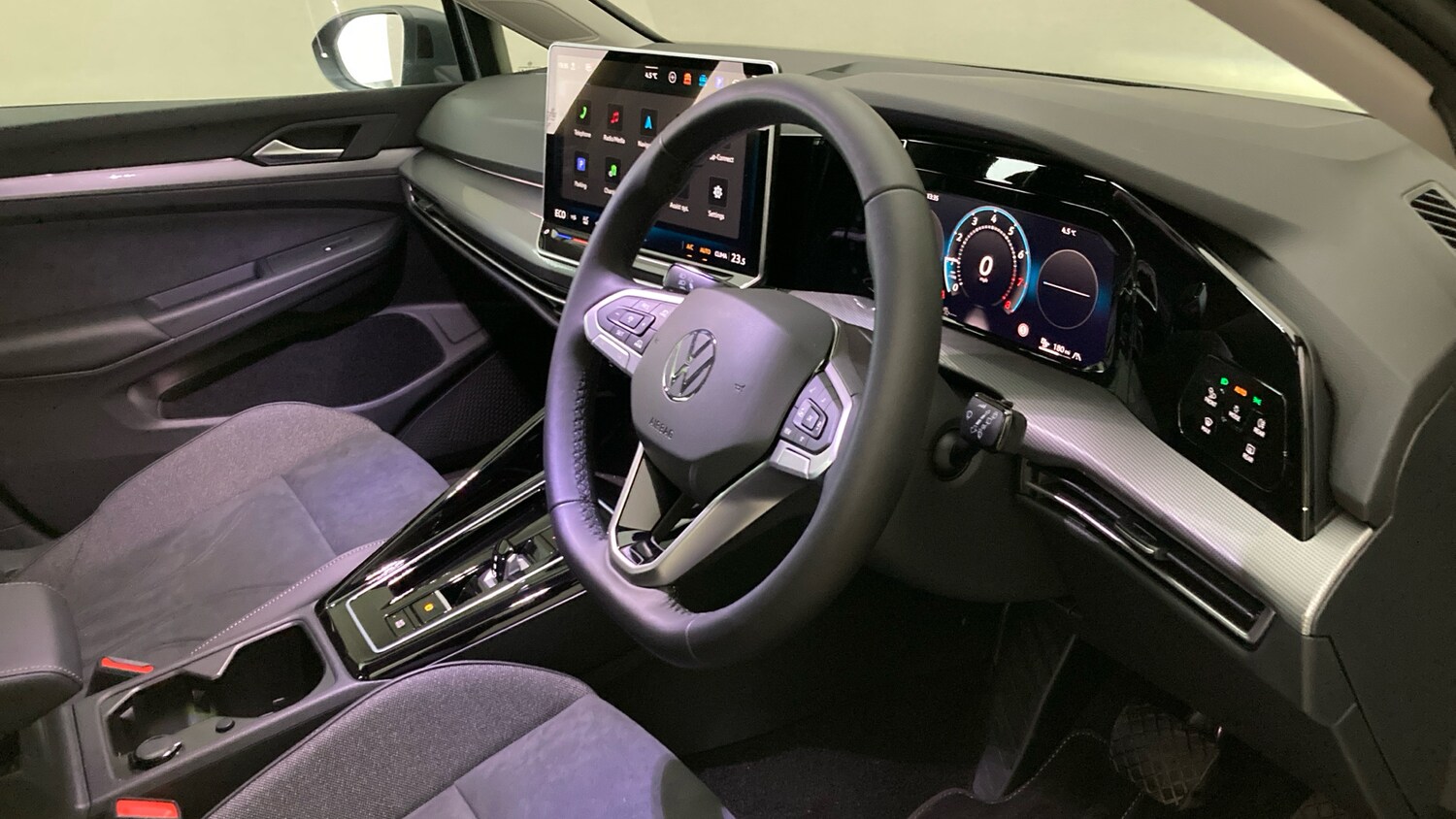 Used Volkswagen Golf 2025 for sale - 77715265: Photo 6